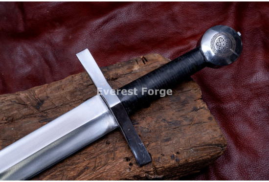 Hand-Forged Crusader Arming Sword – Full-Tang 5160 Diamond-Section Blade