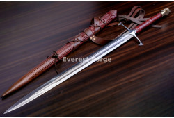 Hand-Forged Longsword, Wolf-Head Pommel