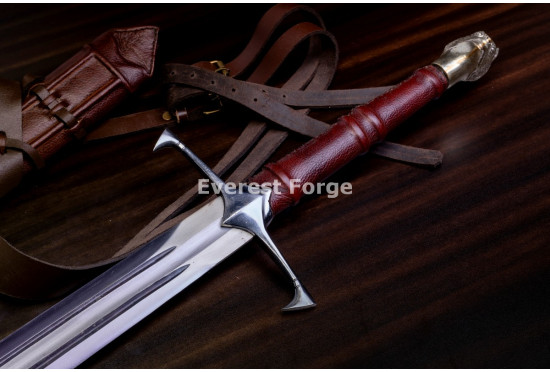 Hand-Forged Longsword, Wolf-Head Pommel