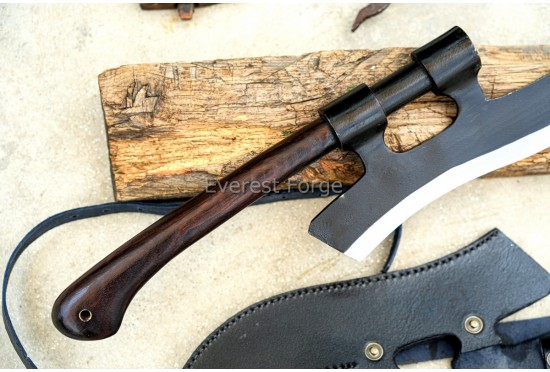 One-Handed Halberd Axe