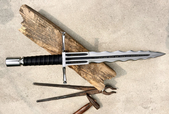 Side Ring Parrying Dagger – Hand-Forged Flamberge Main Gauche