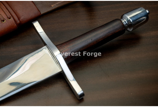 Hand-Forged Quillon Dagger, Barrel Pommel