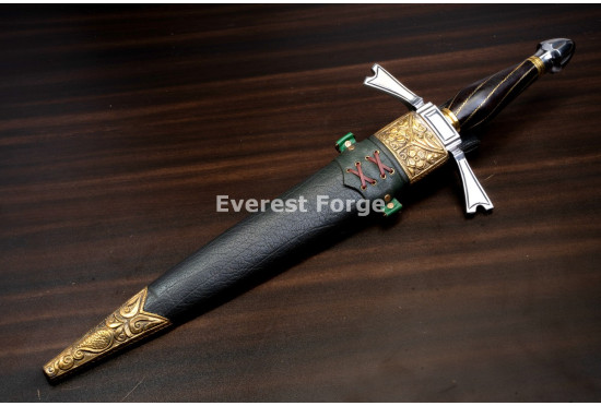Hand-Forged Quillon Dagger, Fishtail Guard
