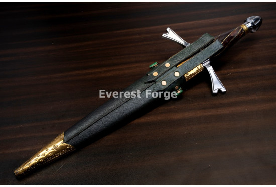 Hand-Forged Quillon Dagger, Fishtail Guard