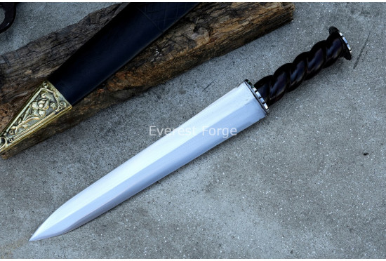 Rondel Dagger