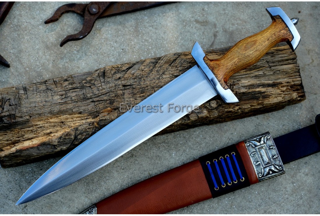 Hand-forged Swiss and German Degen dagger with whitewood handle by Everest Forge