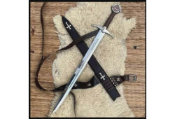Custom Templar-Inspired Longsword with Engraved Blade & Guard