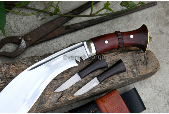 Everest Bhojpure Kukri-khukuri