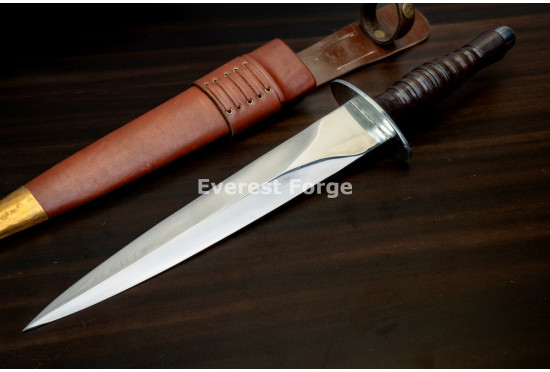 Hand-Forged Commando Dagger, Oval Guard