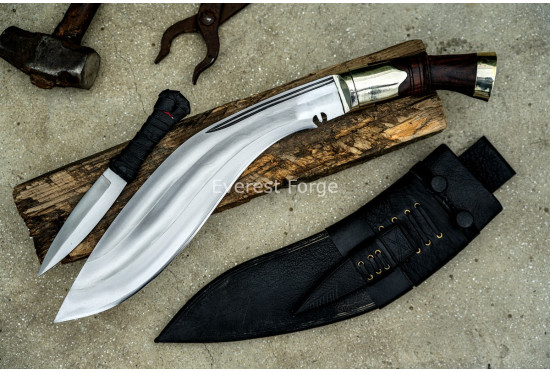 Budhune Angkhola Kukri-khukuri