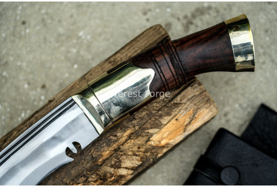 Budhune Angkhola Kukri-khukuri