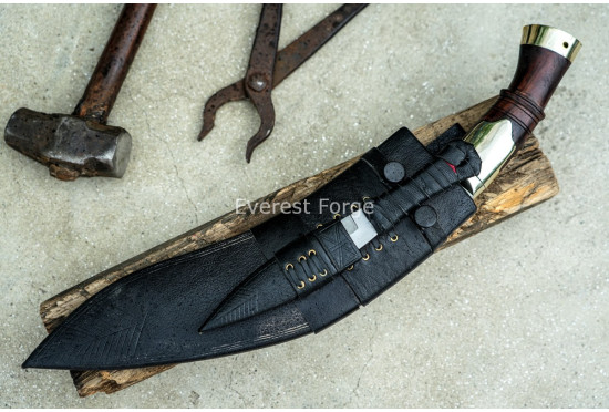 Budhune Angkhola Kukri-khukuri