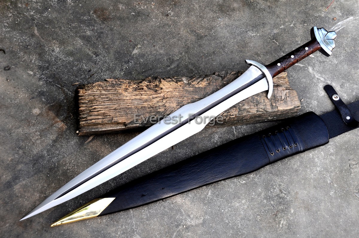 achilles-sword-3-lobed-pommel-