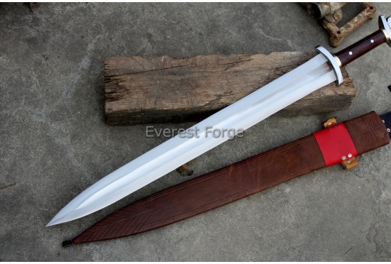 Medieval Sword | Crescent Lobed Pommel