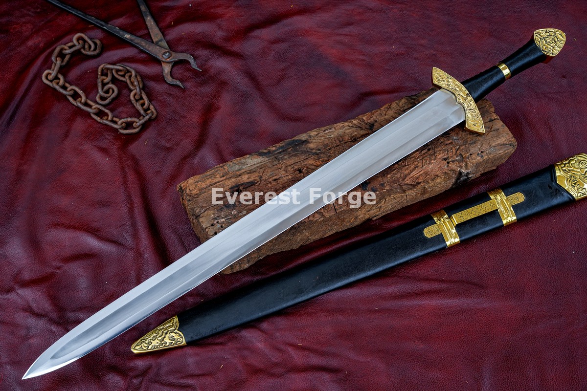 Hand-Forged Viking Sword – Full-Tang Norse Blade | Everest Forge