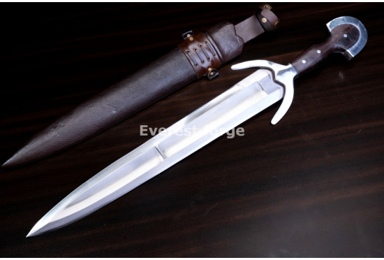 Hand-Forged Cinquedea Short Sword