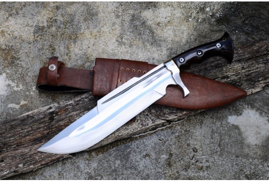 12 inches Blade Everest Forge Bowie