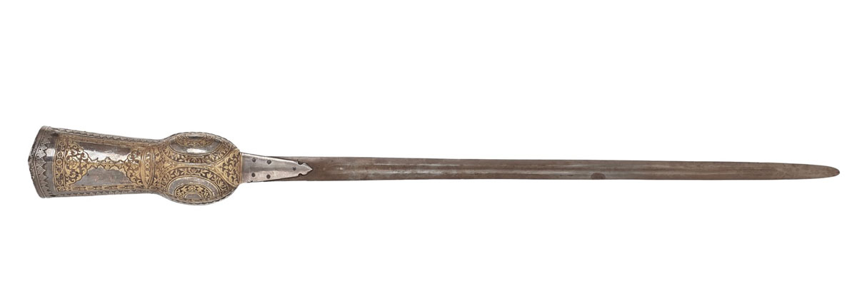 Dandpatta Indian gauntlet sword with straight blade and armored forearm hilt used in Maratha warfare
