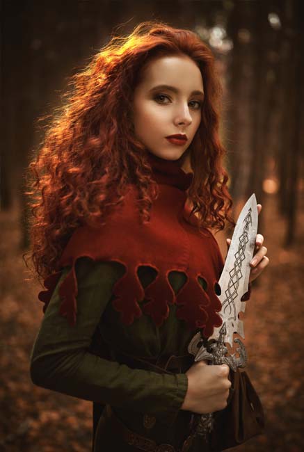Fantasy cosplay daggers hand forged by Everest Forge