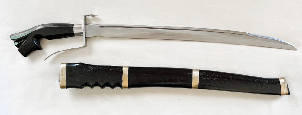 Ginunting Sword – Traditional Filipino Combat Blade
